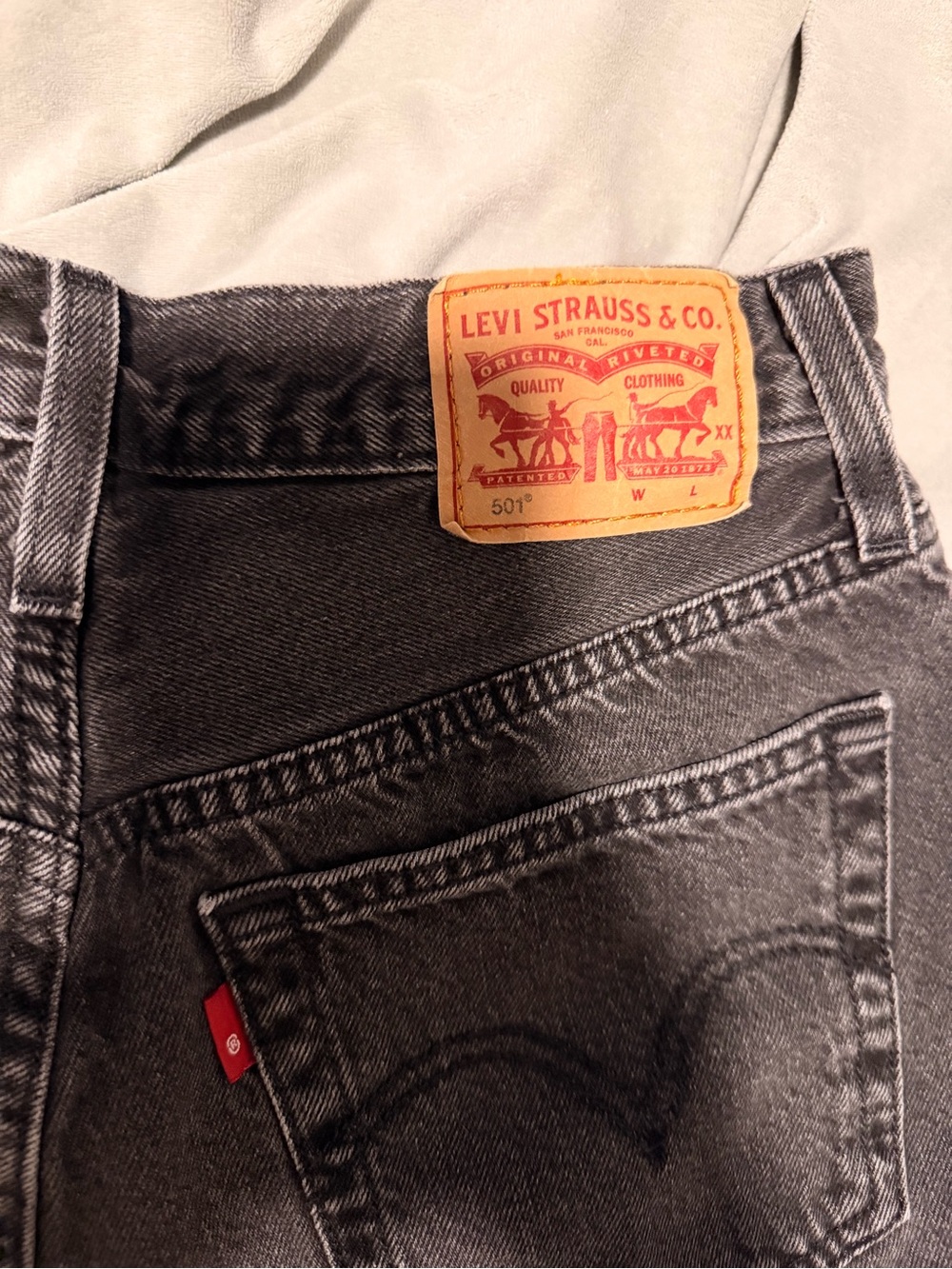 Levi's Black Washed High-Rise Frayed Denim Shorts - Picture 3 of 4